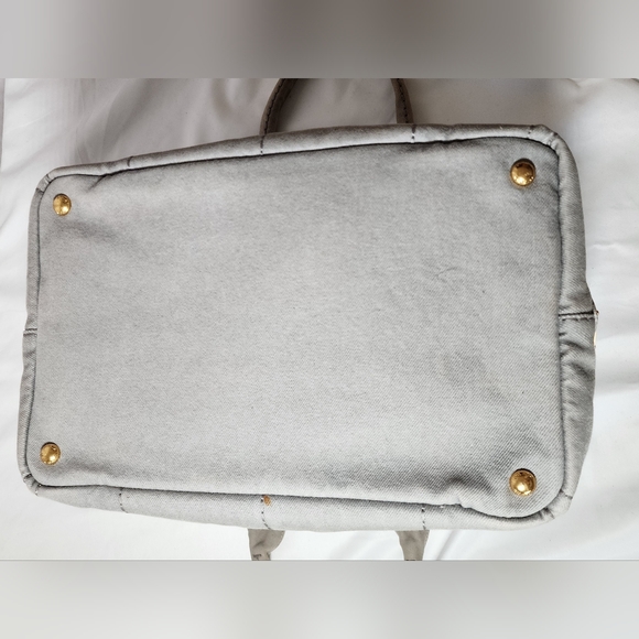 Prada Canapa denim hand tote medium size. Handles has slight discoloration. - Picture 4 of 16